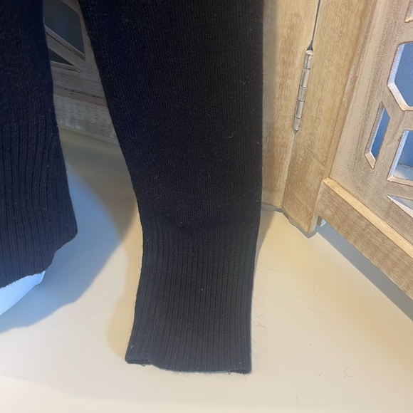 French connection Sweater ✨ - Picture 5 of 8